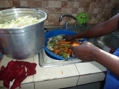 10 cuisine.JPG
